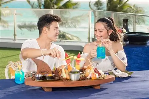 Счастливое летнее предложение в Discovery Shores Boracay и Club Paradise Palawan включает сытный обед на двоих Счастливое летнее предложение в Discovery Shores Boracay и Club Paradise Palawan включает сытный обед на двоих
