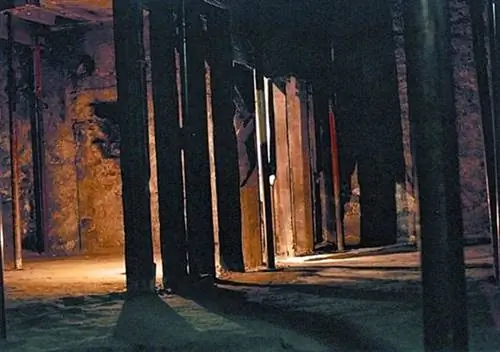 Закрытие Мэри Кинг