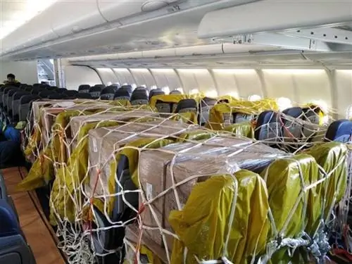 Cebu Pacific зарезервировала свой парк самолетов Airbus и турбовинтовых самолетов ATR для бесплатного использования организациями, отправляющими медицинскую помощь и средства индивидуальной защиты по всей стране.