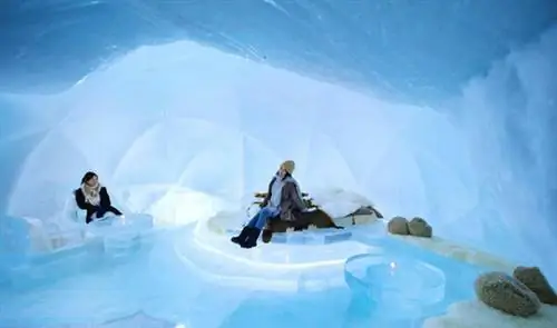 Ледяной отель в Японии