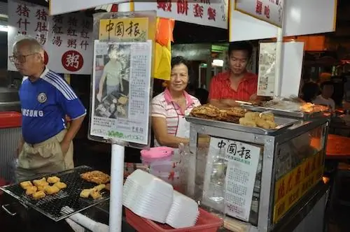 Один из самых известных продуктовых ларьков