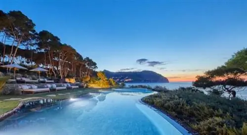 Плета де Мар, Роскошный отель от природы