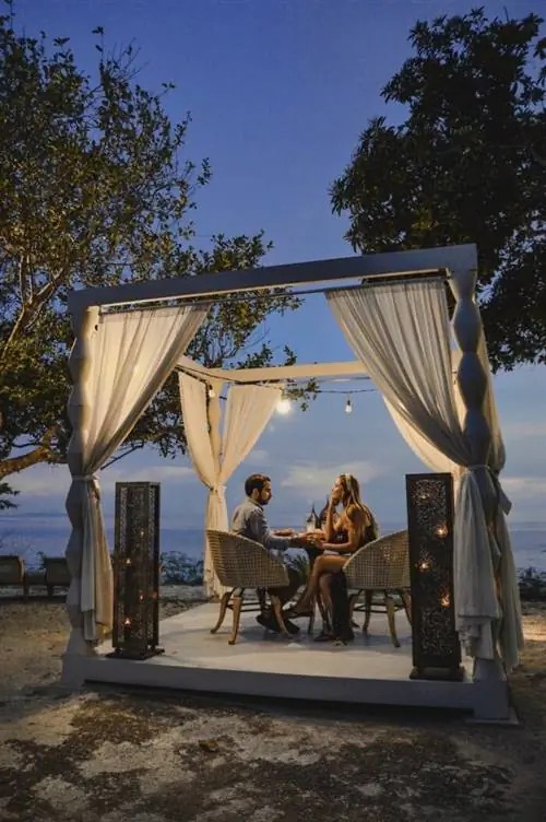 Романтический ужин в Аморите