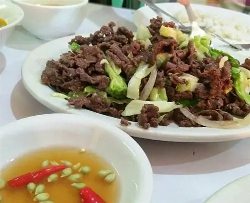 Фотография свиньи-свиньи через страницу Uson Pigar-Pigar на Facebook