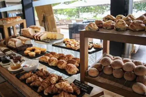 Еще больше хлеба здесь, в Saffron.