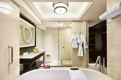 Ванная комната Sheraton Kuta Bali с удобствами для детей