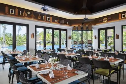 Ресторан Movenpick Market Боракай