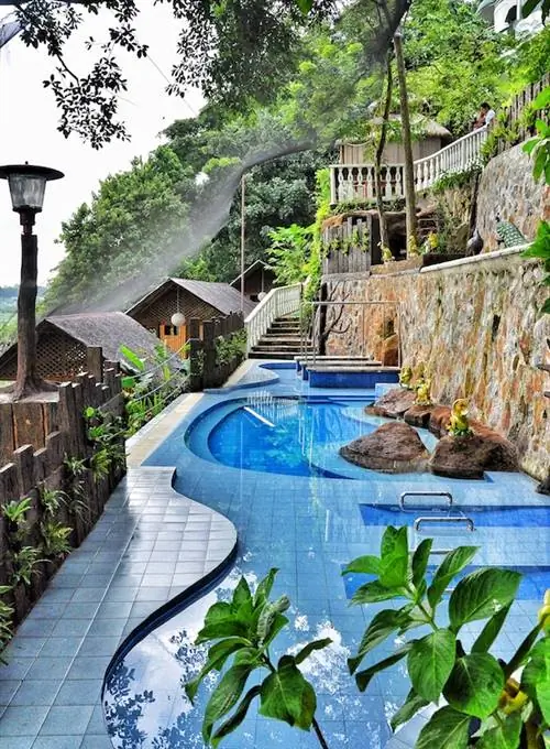 Висячие сады и спа-центр Luljetta. Быстрый отдых на выходных в Антиполо.