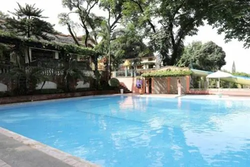 Бассейн в Cristina Villas