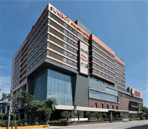 Отель Summit Galleria Себу
