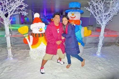 Титус и Сесиль наслаждаются зимней страной чудес Малайзии