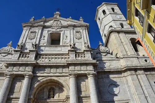 Фасад собора Вальядолида