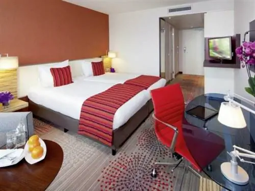 Мовенпик Отель Амстердам Сити Центр