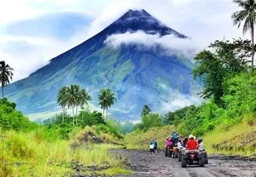 Приключение на квадроцикле по тропе лавы Майона