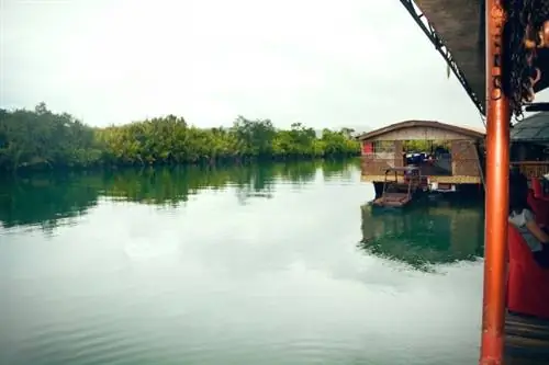 Круиз по реке Лоай