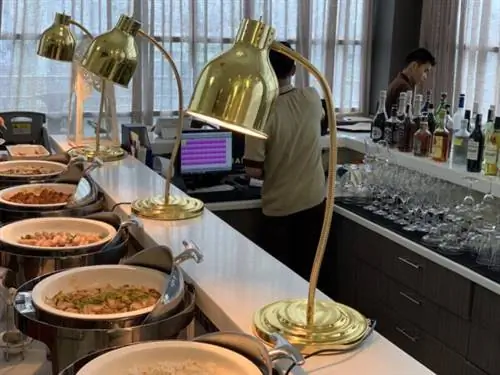 Обед «шведский стол»