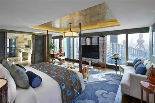 Президентский люкс в отеле Mandarin Oriental Pudong, Шанхай Лучшие роскошные отели