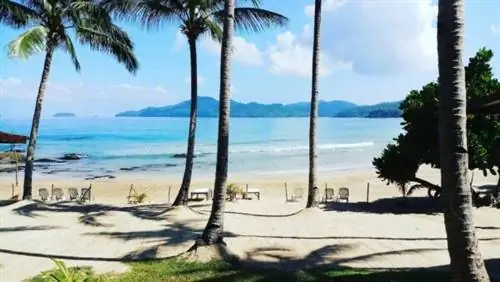 Фото пляжа Дули со страницы FB Duli Beach Resort