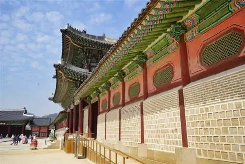 Ворота дворца Кёнбоккун