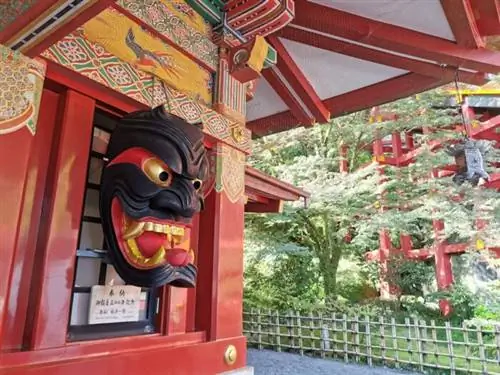 Маска Фьюмен является важным культурным достоянием Саги и используется в различных ритуалах сбора урожая.