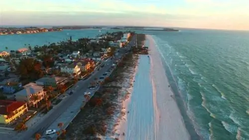 Передайте фотографию Grille Beach через страницу Facebook
