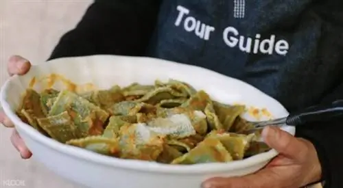 Ultimate Foodie Tour по рынку Королевы Виктории, фото через KLOOK