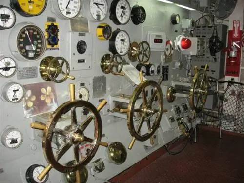 Авианосец USS Midway Авианосец USS Midway