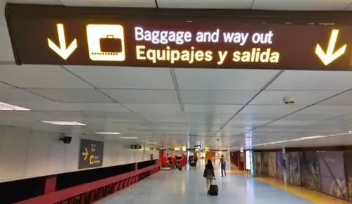 Прибытие в аэропорт Мардид.