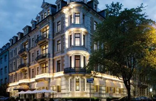 Отель Alden Suite Splugenschloss Цюрих