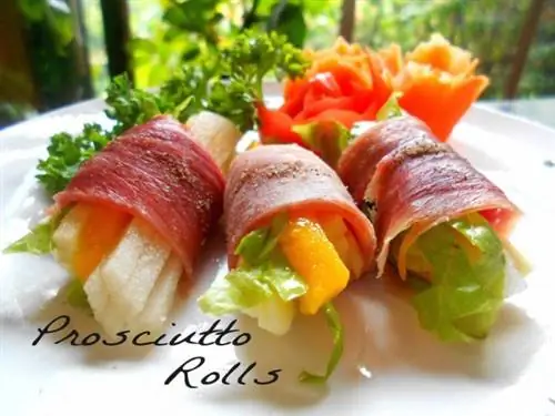 Роллы прошутто в ресторане и кафе Secret Garden