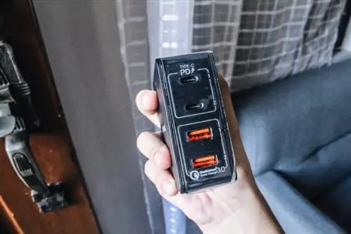 MOMAX One Plug, 66 Вт, 4-портовое зарядное устройство PD