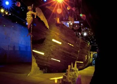 Крошечный прототип Due Return в Meow Wolf