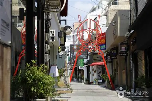 Деревня искусств Чхандон, фото с сайта VisitKorea.com.my Деревня искусств Чхандон, фото с сайта VisitKorea.com.my