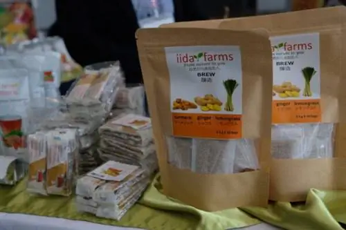 Чай с куркумой, имбирем и лемонграссом