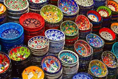 Турецкая керамика через Depositphotos