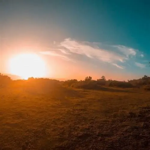 Закат на смотровой площадке Тагайтай, фотография со страницы острова Карабао в Facebook