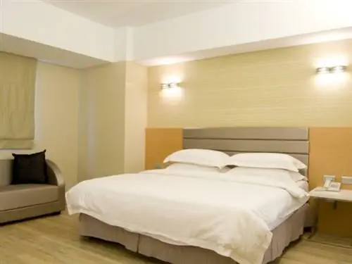 Riverside Hotel Esthetics Гаосюн