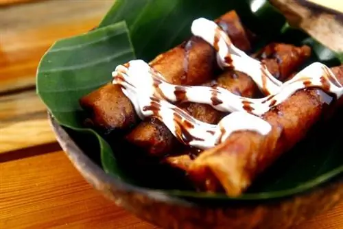 Жареные сладкие банановые роллы - фото Turon через Depositphotos