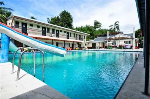 Laresio Lakeside Resort and Spa - лучшие курорты в провинции Лагуна