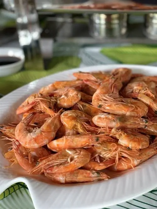 Креветки на пару в ресторане Ayette’s Bamboo House