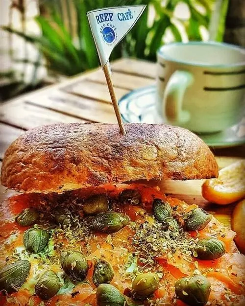 Бублики на завтрак в кафе Reef Port Barton