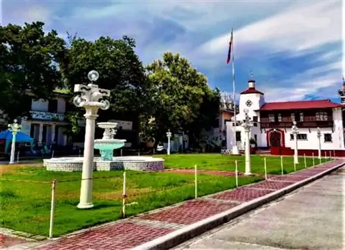 Национальный музей в городе Думагете