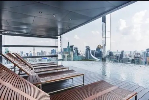 Airbnb на крыше в Бангкоке с бассейном Infinity Sky Pool