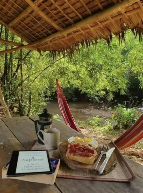 Завтрак в Hacienda Paragua у реки