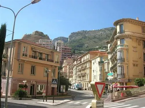 Les Moneghetti Тимоти Титуса из Wikipedia CC Les Moneghetti Тимоти Титуса из Wikipedia CC