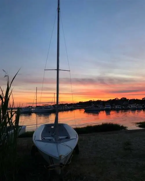 Фотография пляжа Клинтон-Таун со страницы Clinton Sailing Club на Facebook