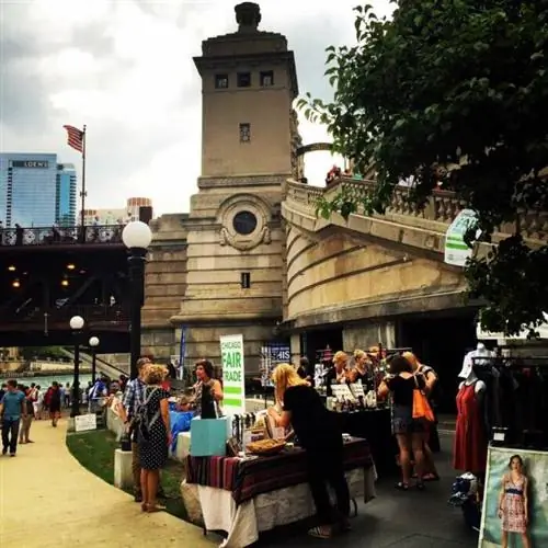 Маккормик-Бриджхаус и музей реки Чикаго