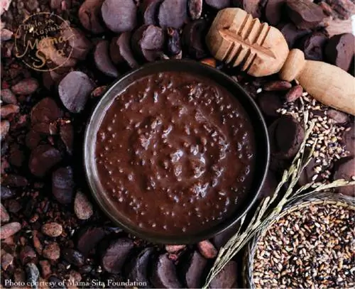 Фамильные зерна с северных гор, табла с Минданао и сахар с Негроса объединяются, чтобы приготовить восхитительную тарелку чампорадо.