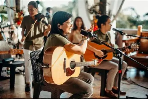 Ben&Ben объединяется со Smart, чтобы просто вдохновить филиппинскую молодежь