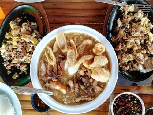 Изображение взято со страницы Ton-Ton Sisig в Facebook.